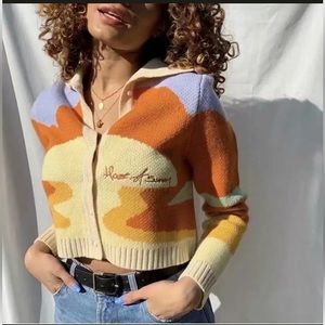 SOLD “ The house of sunny “ day tripper